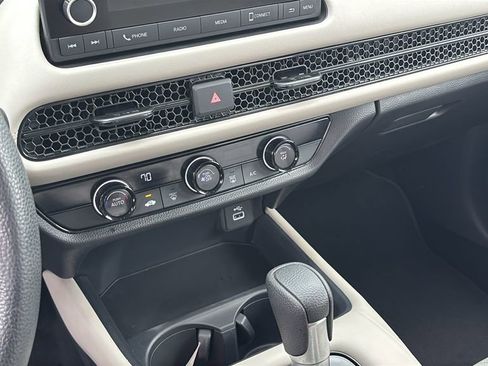 Used 2025 Honda HR-V LX image 20