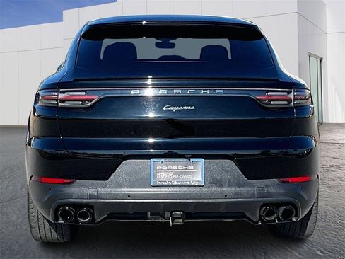 Used 2022 Porsche Cayenne image 6