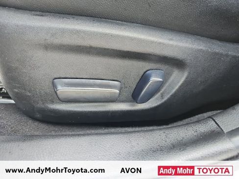 Used 2017 Toyota Corolla XSE image 12