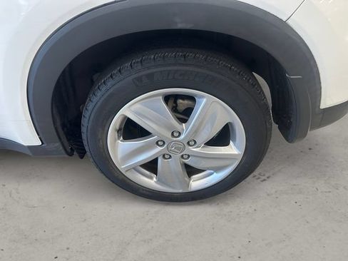Used 2019 Honda HR-V EX image 14
