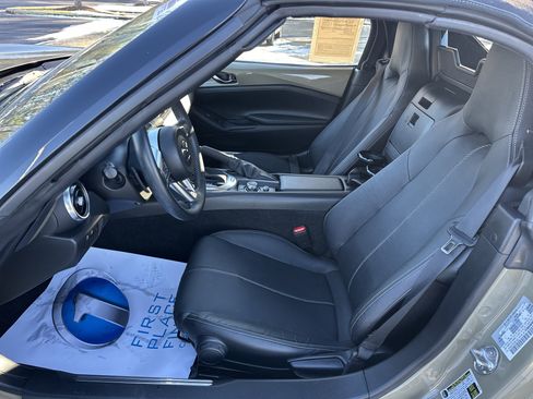 Used 2023 MAZDA MX-5 Miata Grand Touring w/ Weather Package image 31