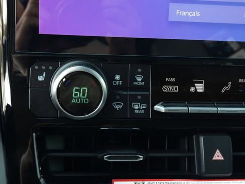 New 2026 Toyota Highlander XLE image 7