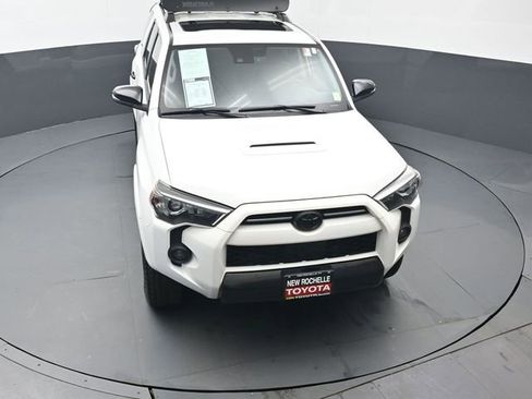 Certified 2021 Toyota 4Runner Venture w/ Moonroof Package AWD/4WD image 45