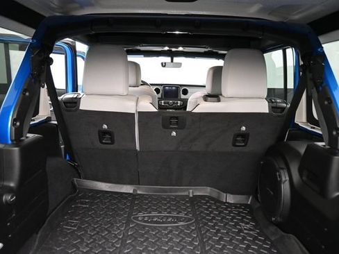 Used 2021 Jeep Wrangler Unlimited Sahara AWD/4WD image 23