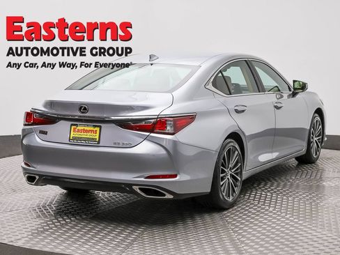 Used 2022 Lexus ES 350 w/ Premium Package FWD image 5