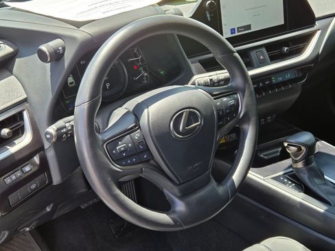 Used 2024 Lexus UX 250h F Sport FWD image 10