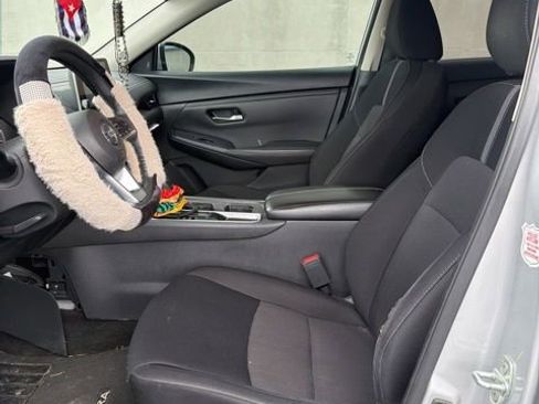 Used 2023 Nissan Sentra SV FWD image 6