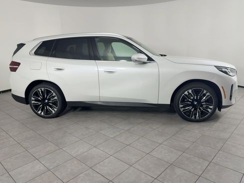 New 2026 BMW X3 xDrive30 w/ Premium Package image 8
