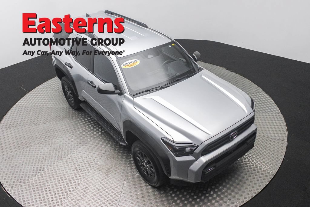 Used 2025 Toyota 4Runner SR5 AWD/4WD image 4