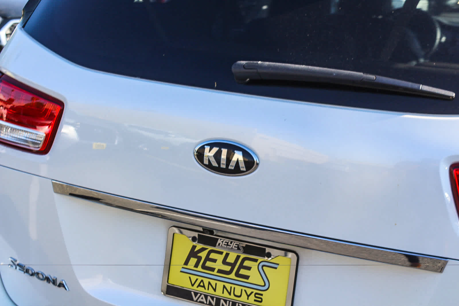 Used 2015 Kia Sedona SX FWD image 9