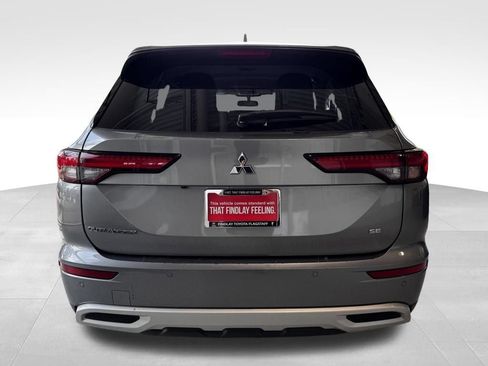 Used 2024 Mitsubishi Outlander SE AWD/4WD image 5