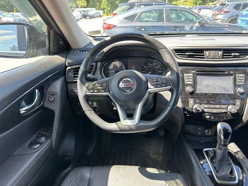 Used 2017 Nissan Rogue SL w/ SL Premium Package AWD/4WD image 13