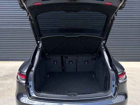 Certified 2025 Porsche Macan S AWD/4WD image 26