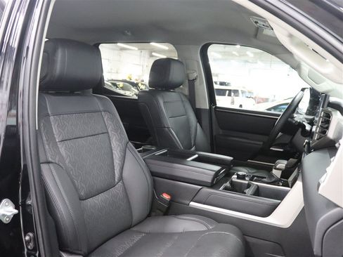 Used 2023 Toyota Tundra Limited AWD/4WD image 25
