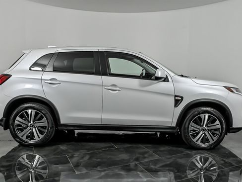 Used 2022 Mitsubishi Outlander Sport ES AWD/4WD image 10