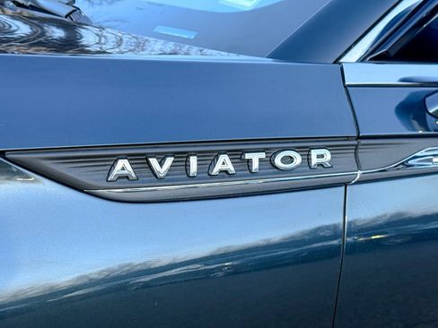 Used 2023 Lincoln Aviator Reserve w/ Equipment Group 201A image 12
