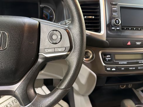 Used 2020 Honda Pilot LX image 14