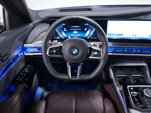 Used 2026 BMW 740i w/ Premium Package RWD image 9