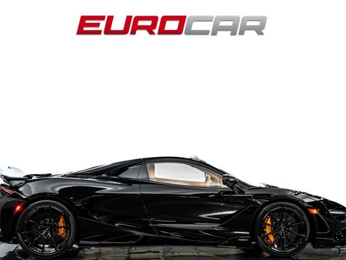 Used 2022 McLaren 765LT RWD image 8