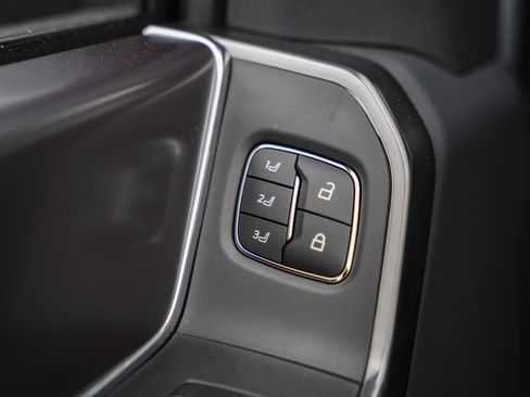 New 2026 Ford F250 Platinum image 49