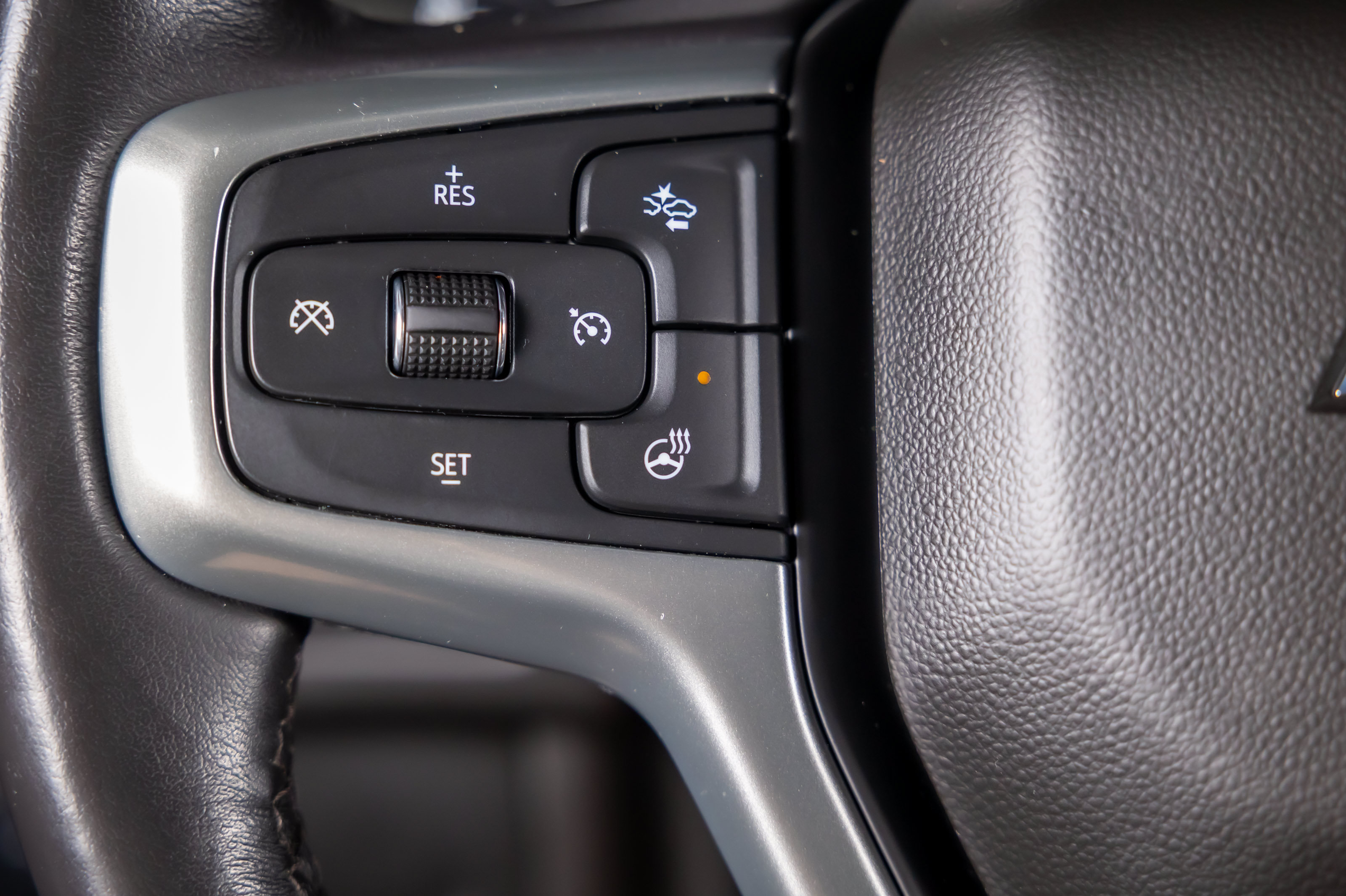 Used 2022 Chevrolet Tahoe LT w/ Luxury Package RWD image 29