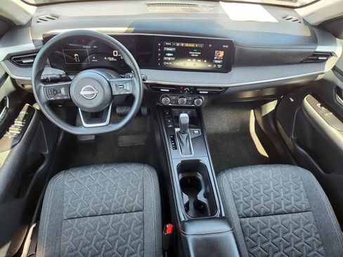 Certified 2025 Nissan Kicks SV w/ Charging Package AWD/4WD image 20