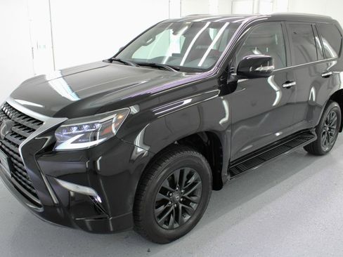 Used 2022 Lexus GX 460 Premium w/ Premium Package image 5
