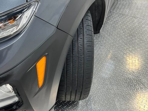 Used 2018 Hyundai Kona SEL FWD image 35