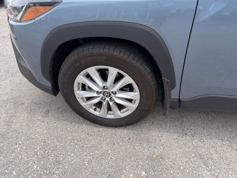 Used 2024 Toyota Corolla Cross LE FWD image 10