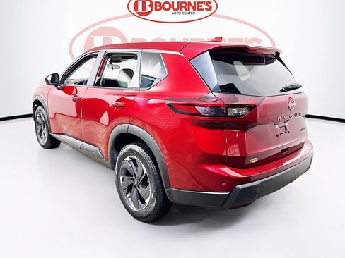 Used 2025 Nissan Rogue SV image 7