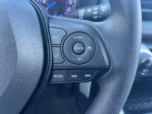 Used 2019 Toyota RAV4 LE image 23