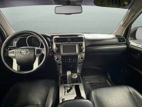 Used 2013 Toyota 4Runner SR5 AWD/4WD image 10