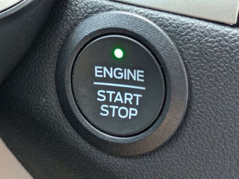 Used 2021 Ford Escape SE w/ SE Sport Appearance Package FWD image 29