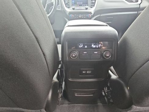 Used 2023 GMC Acadia SLE AWD/4WD image 24