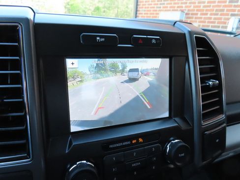 Used 2019 Ford F150 XLT image 27