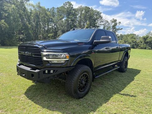 Used 2019 RAM 2500 Laramie AWD/4WD image 1