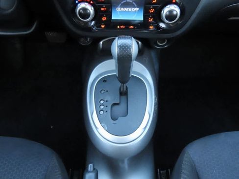 Used 2012 Nissan Juke SV image 21