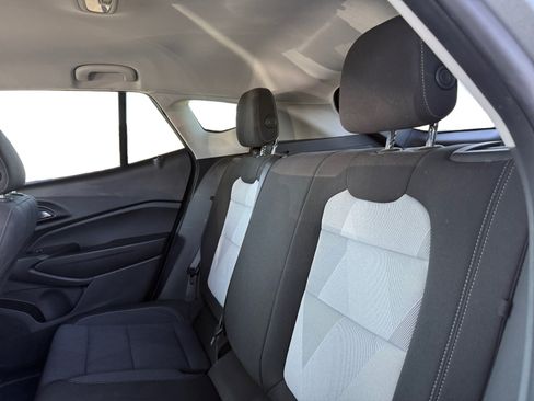 Used 2025 Chevrolet Trax LS FWD image 11