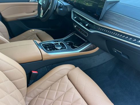 New 2027 BMW X7 xDrive40i AWD/4WD image 13