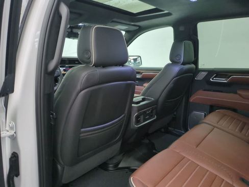 Used 2025 GMC Sierra 1500 Denali Ultimate AWD/4WD image 17