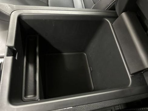 Used 2025 Honda Pilot EX-L image 38