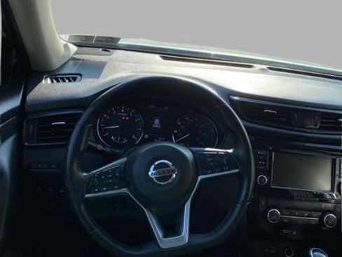 Used 2019 Nissan Rogue SV image 35