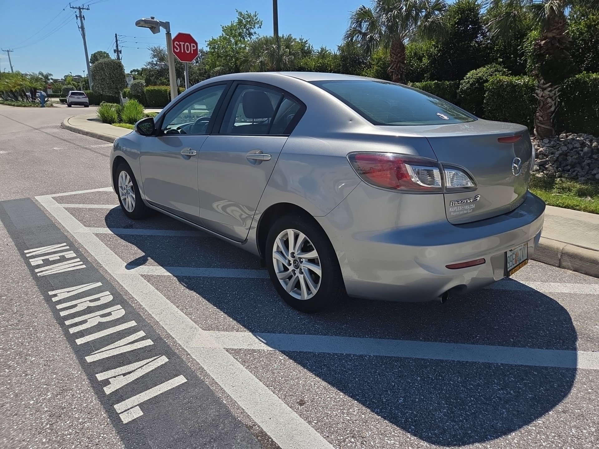 Used 2013 MAZDA MAZDA3 i Touring FWD image 4