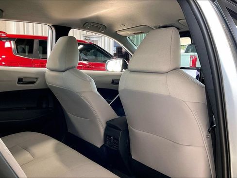 Used 2026 Toyota Corolla Cross L FWD image 18