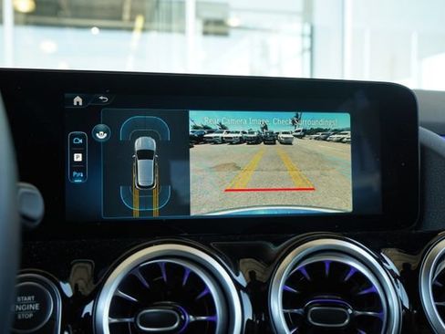 Certified 2025 Mercedes-Benz GLA 250 image 21