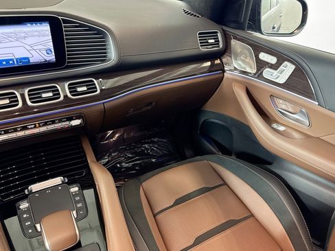 Certified 2024 Mercedes-Benz GLS 63 AMG 4MATIC image 22