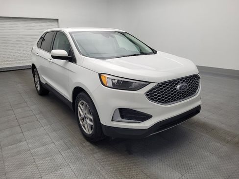 Used 2024 Ford Edge SEL image 13