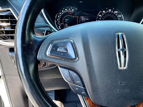 Used 2016 Lincoln MKX Select w/ Select Plus Package AWD/4WD image 24