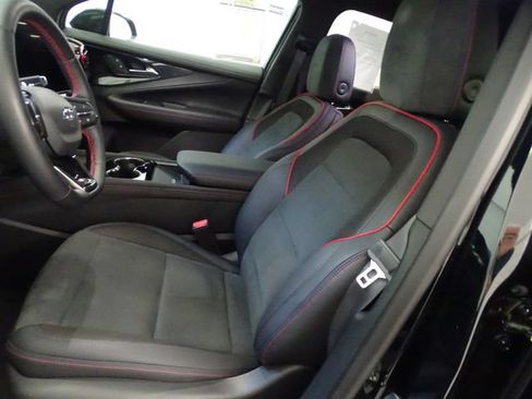 Certified 2025 Chevrolet Blazer EV RS AWD/4WD image 2