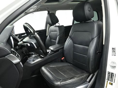 Used 2018 Mercedes-Benz GLS 550 4MATIC w/ Driver Assistance Package image 11